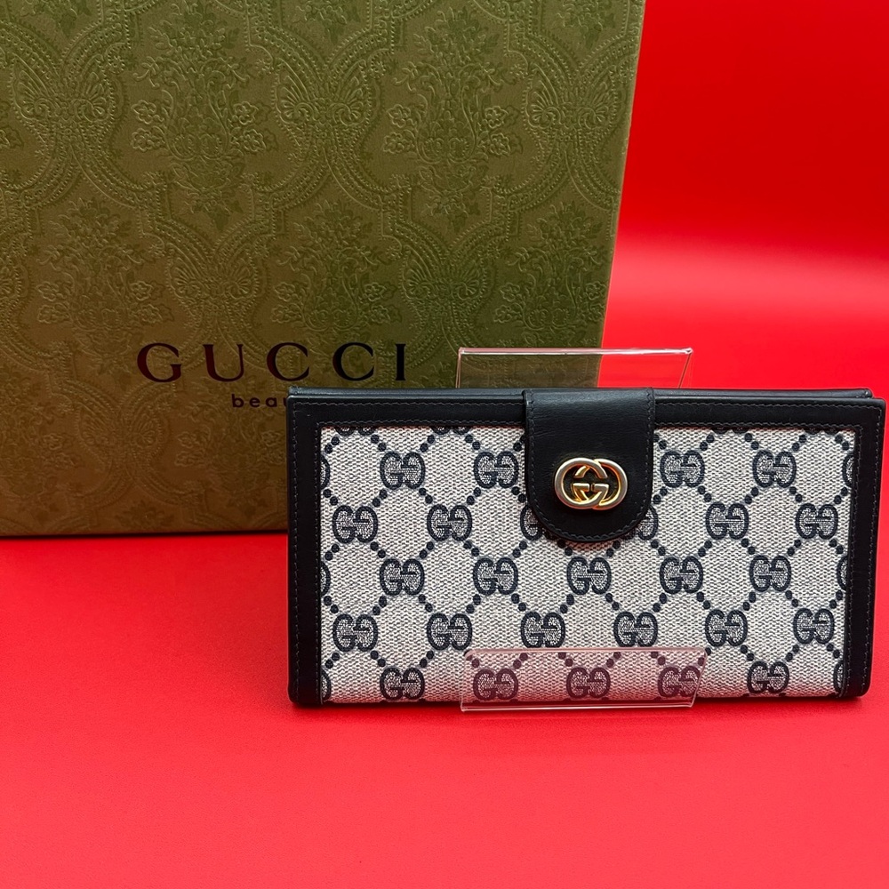 Authentic Vintage Gucci Black and Grey Key & Card Holder